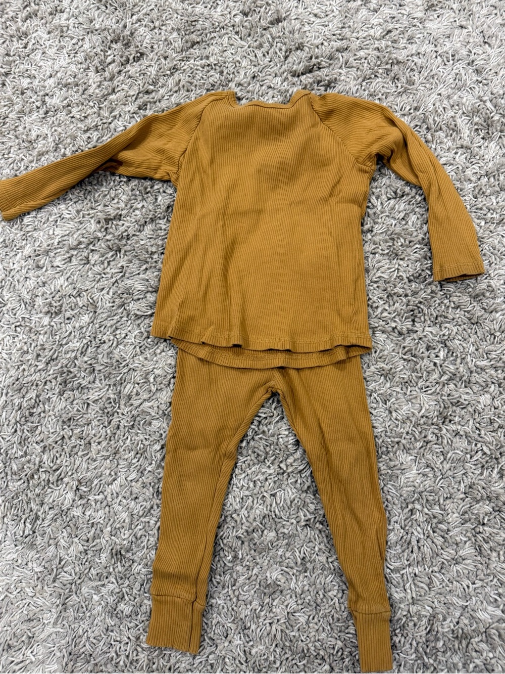 Urban apparel Mustard matching set 2/3